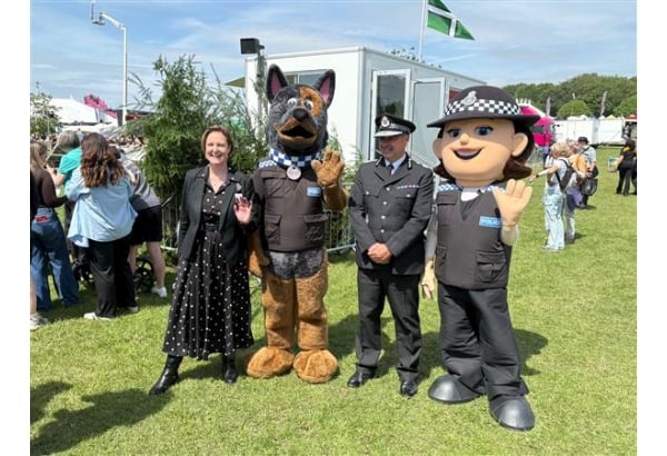 Alison Hernandez | Rural life celebrated in Devon and Cornwall
