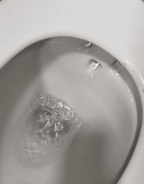 Prevent leaky loos
