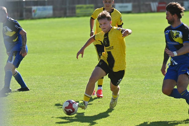 South Devon Football League Divsion 1. Action from Buckland Athletic 2nds versus Brixham Town FC 1st. A total of 14 goals - with Buckland taking 12 of them for their 12-2 win over Brixham